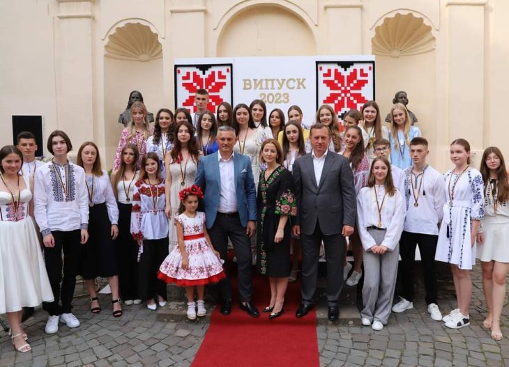 Вітаємо гімназистів!