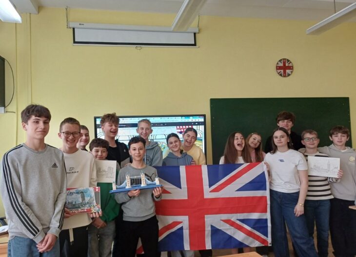 День англійської мови.